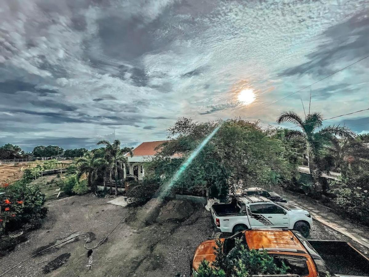 Airport View Hotel Vigan Dış mekan fotoğraf